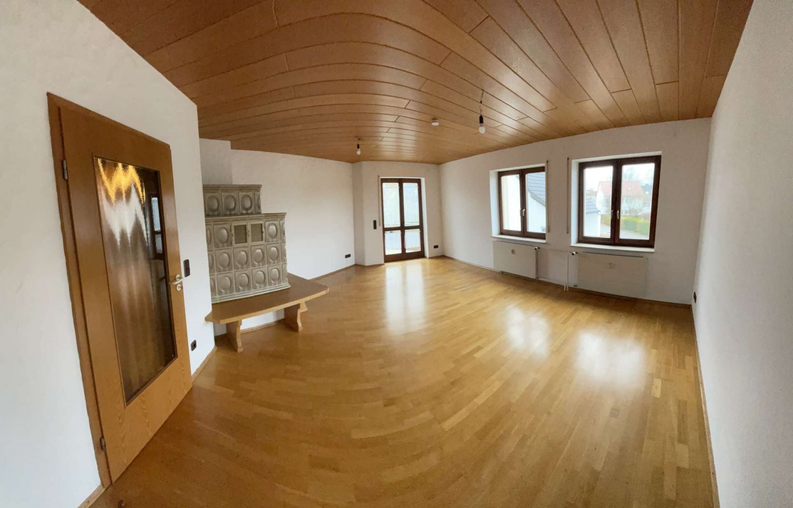 Großzügige 5-Zimmer-Wohnung zwischen Stadt und Natur