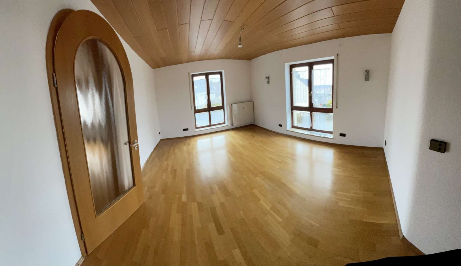 Großzügige 5-Zimmer-Wohnung zwischen Stadt und Natur