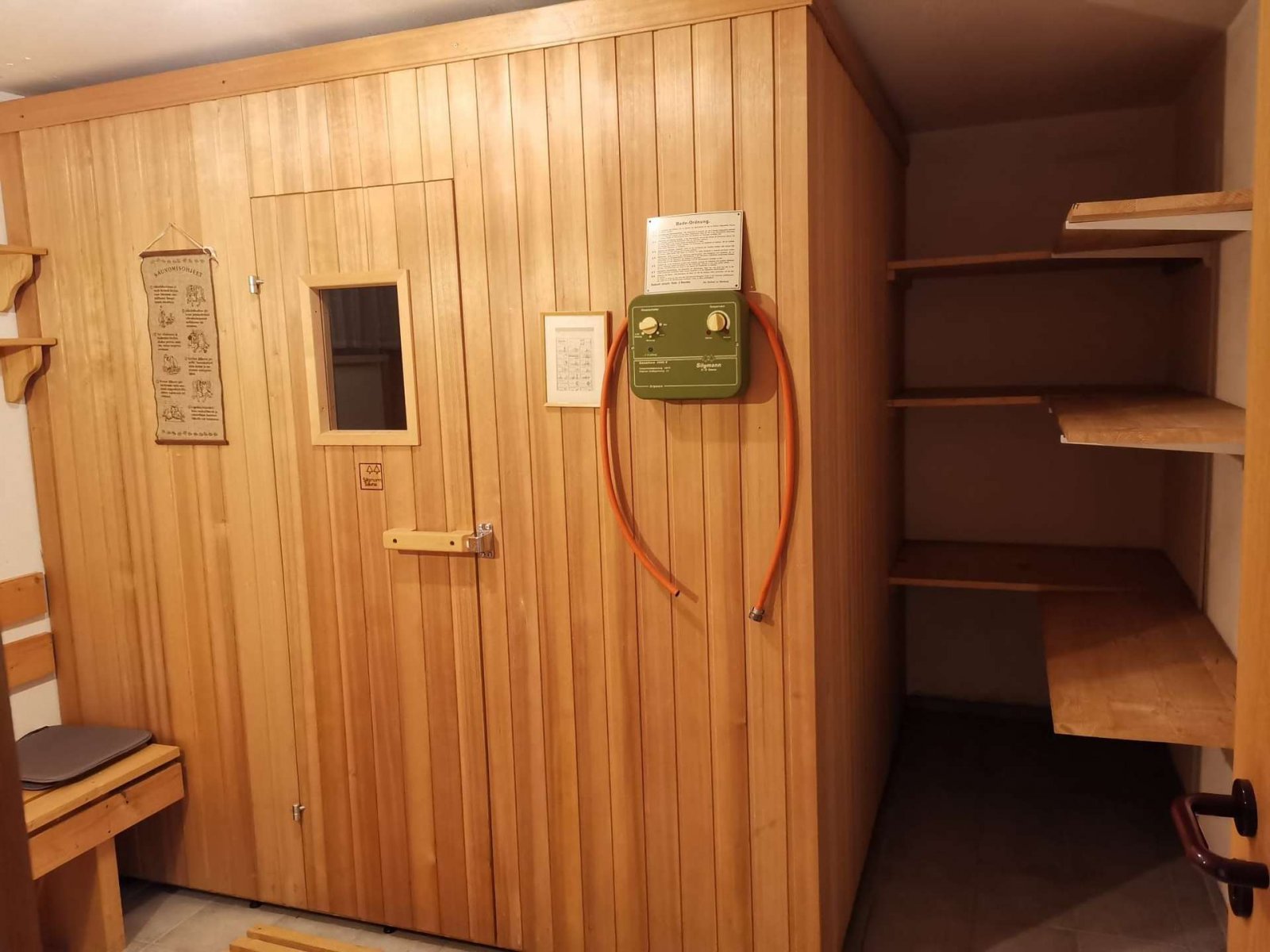 Großzügige DG 3-Zimmer-Wohnung