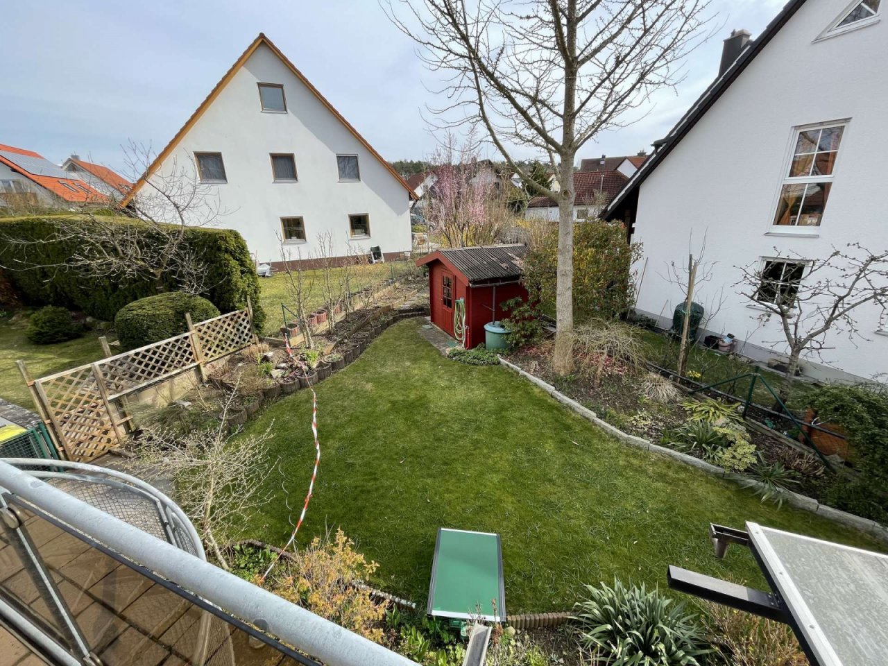 20 Balkon Blick in den Garten 20 Balkon Blick in den Garten